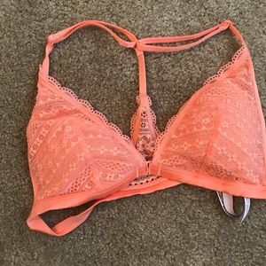 NEW VICTORIAS SECRET BRALETTE SIZE MEDIUM